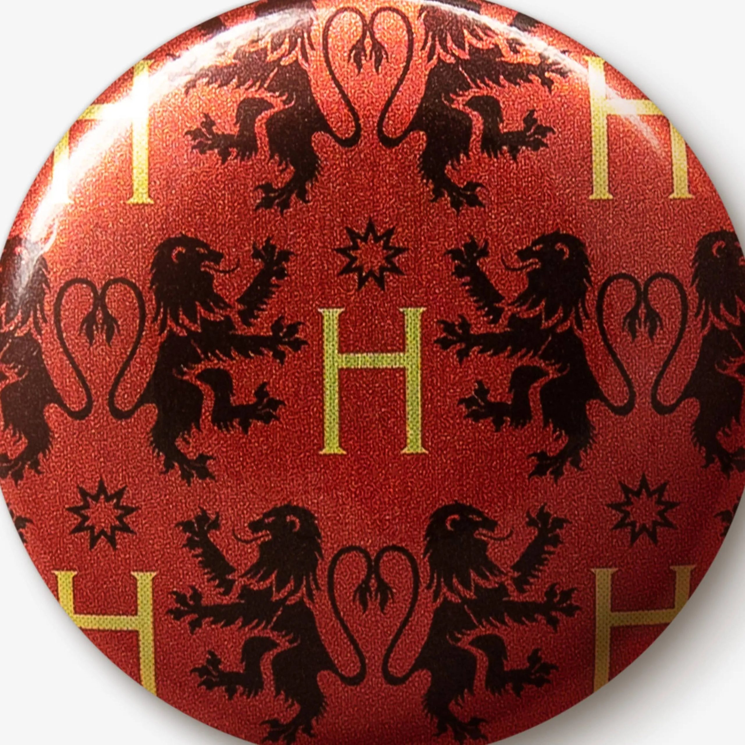 Badge Motif Gryffondor Les Animaux Fantastiques MinaLima Harry Potter