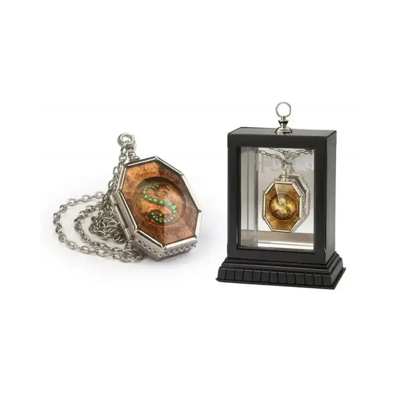 Médaillon de Salazar Serpentard, Horcruxe Harry Potter